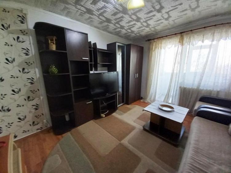 Apartament cu 2 camere decomandat, mobilat în Vest