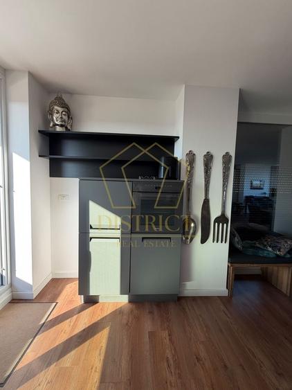 Apartament cu 3 camere decomandat în Torontalului