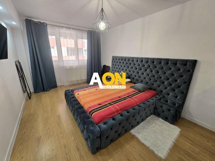 Apartament cu 3 camere decomandat, mobilat în Central