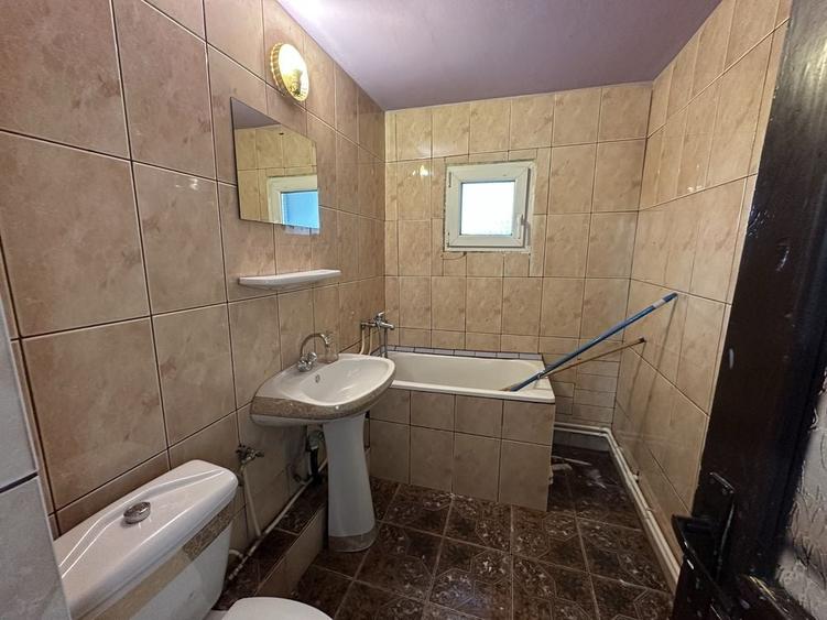 Apartament spatios 60,41 mp, Baciu aproape de Primarie | 98.000 - 7