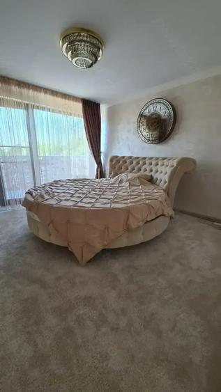 Casă cu 4 camere cu Teren 2530 Mp în Central