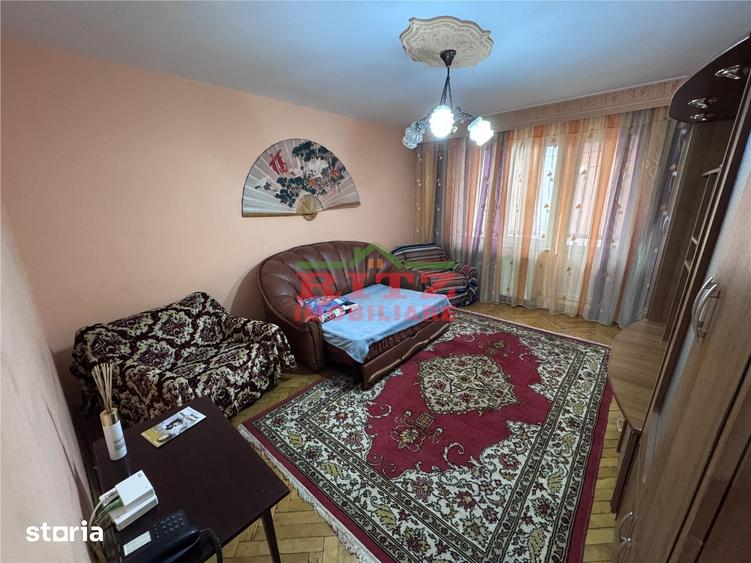 Apartament cu 2 camere semidecomandat în Zahana