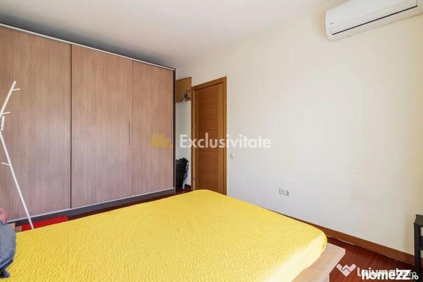 Apartament cu 3 camere semidecomandat în Ștefăneștii de Jos