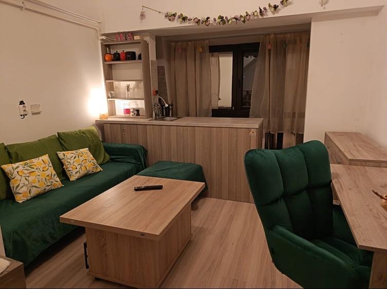 Apartament cu 2 camere, mobilat în Titan