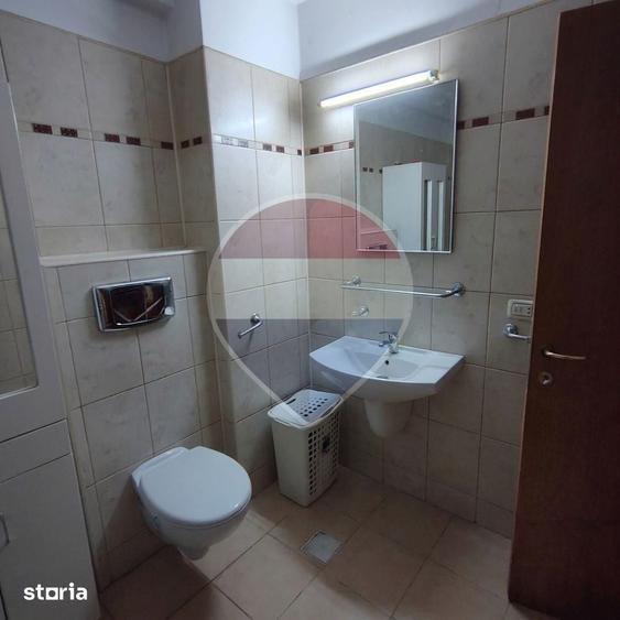 Apartament cu 3 camere decomandat în Rahova
