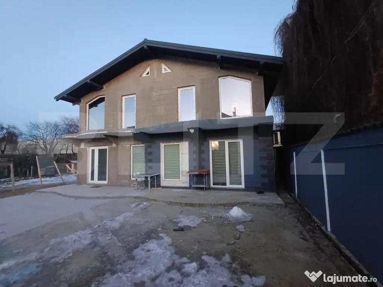 Casă cu 2 camere cu Teren 380 Mp în Victoria