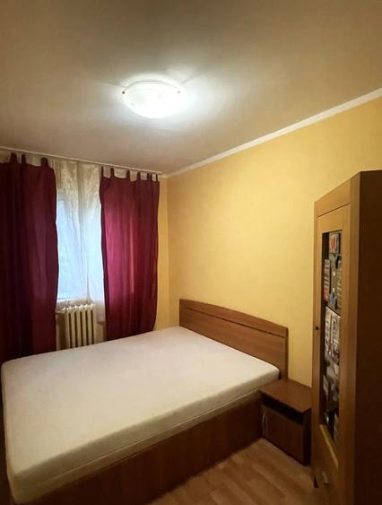 Apartament cu 3 camere semidecomandat, mobilat în Tomis Nord