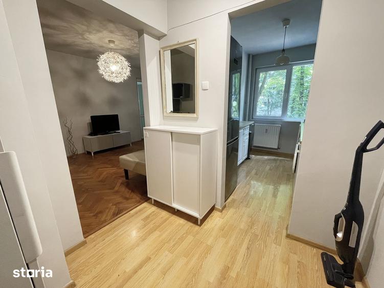 Apartament cu 2 camere semidecomandat în Bucureștii Noi