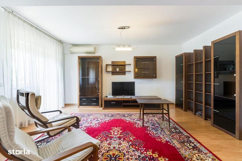 Casă cu 4 camere decomandat în Central