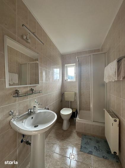 Agentia imobiliara VIGAFON vinde pensiune-casa de vacanta Predeal - 14