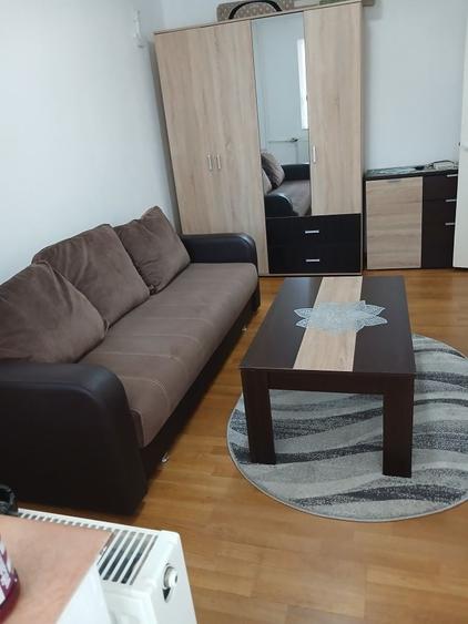 Garsonieră decomandată în Exterior Vest