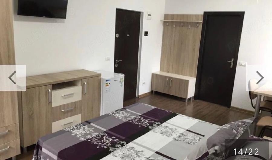 Casă cu 9 camere cu Teren 600 Mp în Km 4