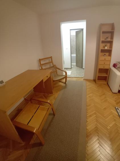 Apartament cu 2 camere semidecomandat în Medicină