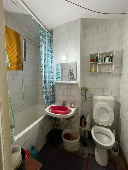 Apartament cu 2 camere semidecomandat în Semicentral
