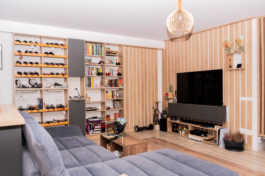 Apartament cu 3 camere decomandat în Km 5
