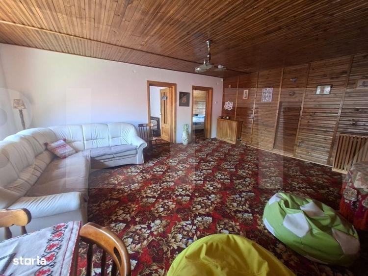 Casă cu 4 camere în Vâlcele