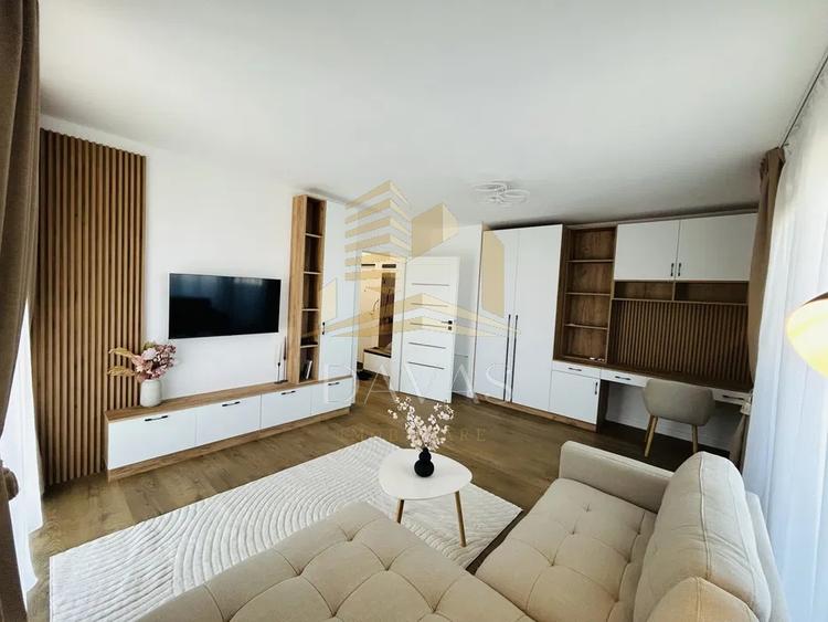 Apartament cu 2 camere decomandat, mobilat în Între Lacuri