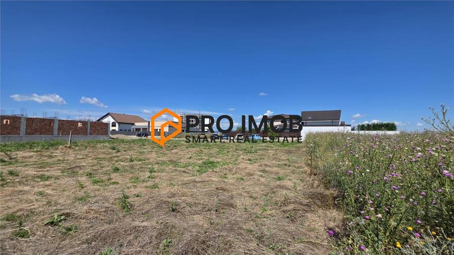 Teren intravilan de 676 mp, în Obor