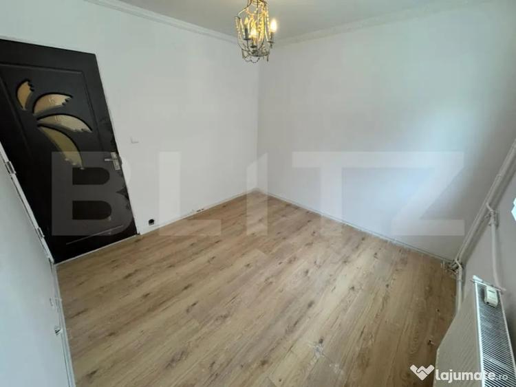 Apartament cu 4 camere decomandat în Valea Rosie