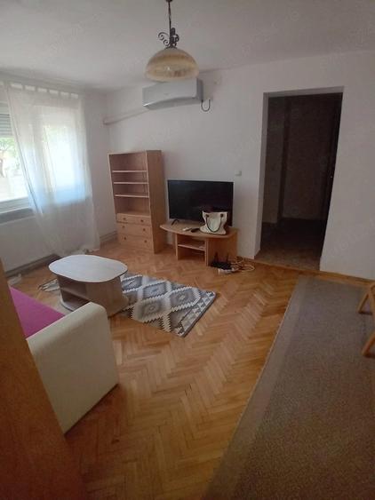 De inchiriat,apt 2 camere,semidecomandat,50 mp,parter inalt,450 euro - 4