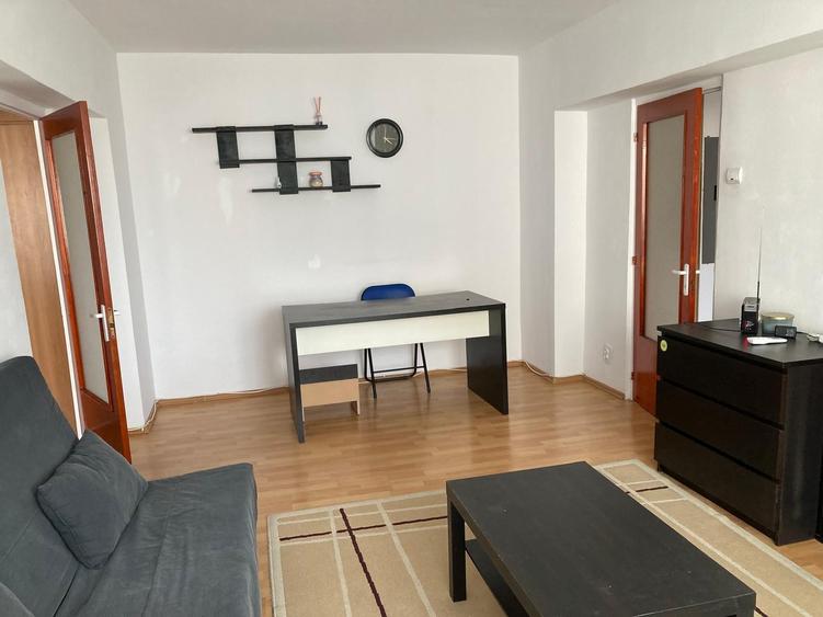 Apartament cu 2 camere semidecomandat în Brâncoveanu