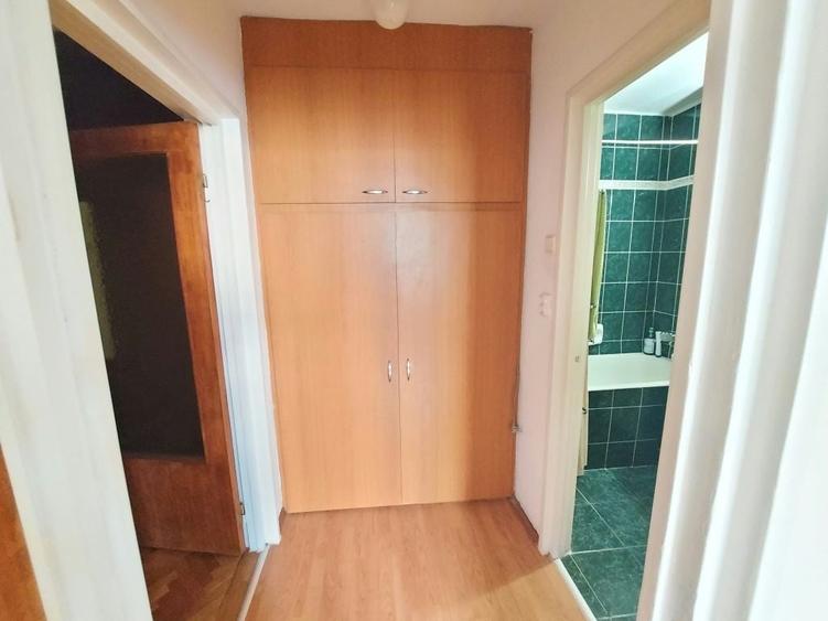 Apartament cu 2 camere decomandat în Sud