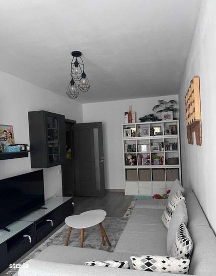 Apartament cu 2 camere decomandat, mobilat în Florești