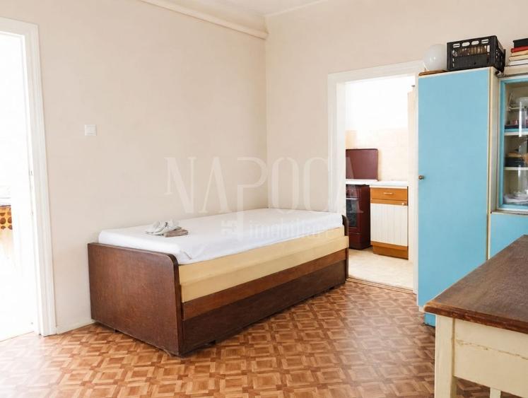 Casă individuală cu 5 camere cu Canalizare în Rogerius
