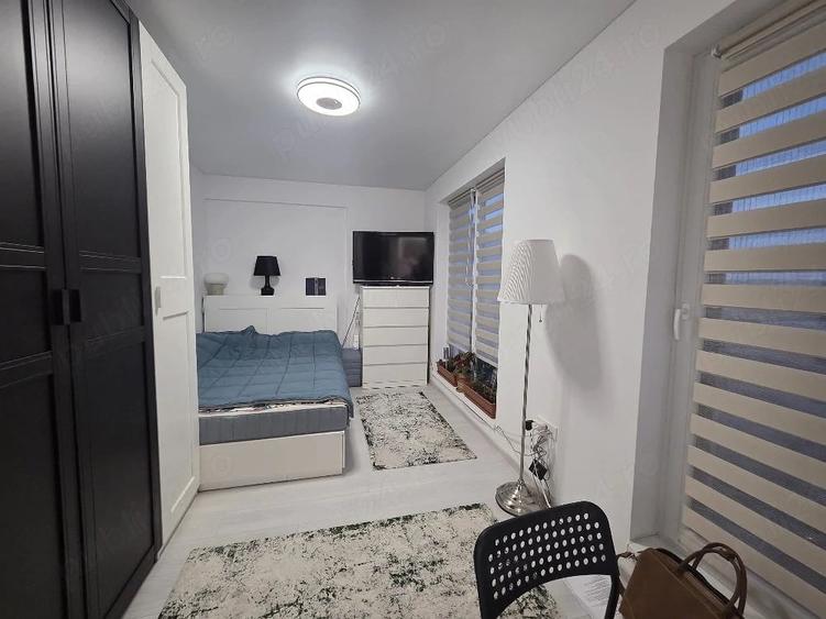 Apartament cu 3 camere nedecomandat în Apărătorii Patriei