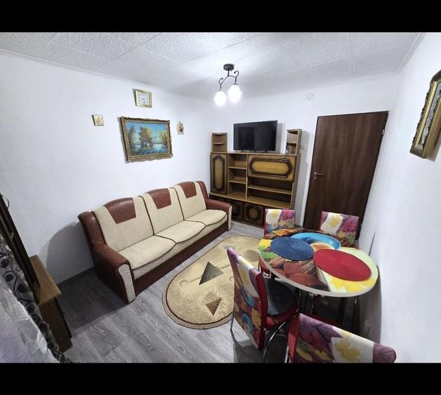 Garsonieră decomandată în Războieni