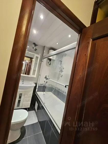Apartament cu 2 camere decomandat în Moșilor