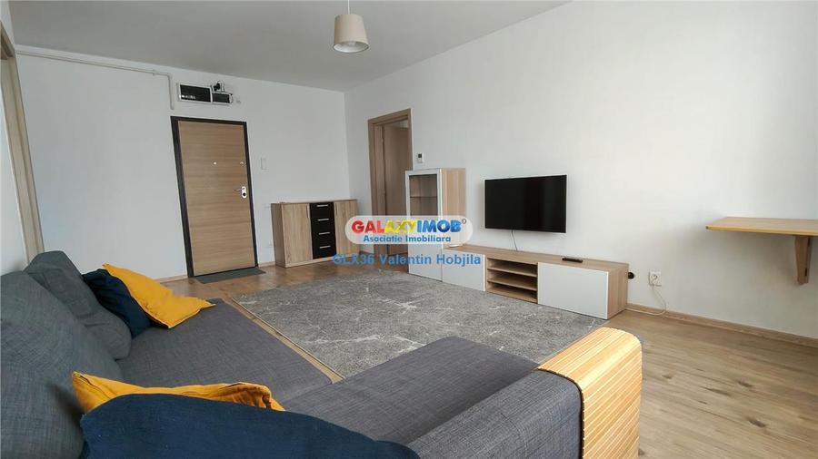 Apartament cu 3 camere semidecomandat, mobilat în Băneasa