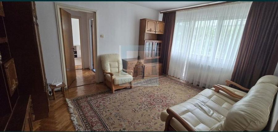 Apartament cu 2 camere semidecomandat în Centrul Civic
