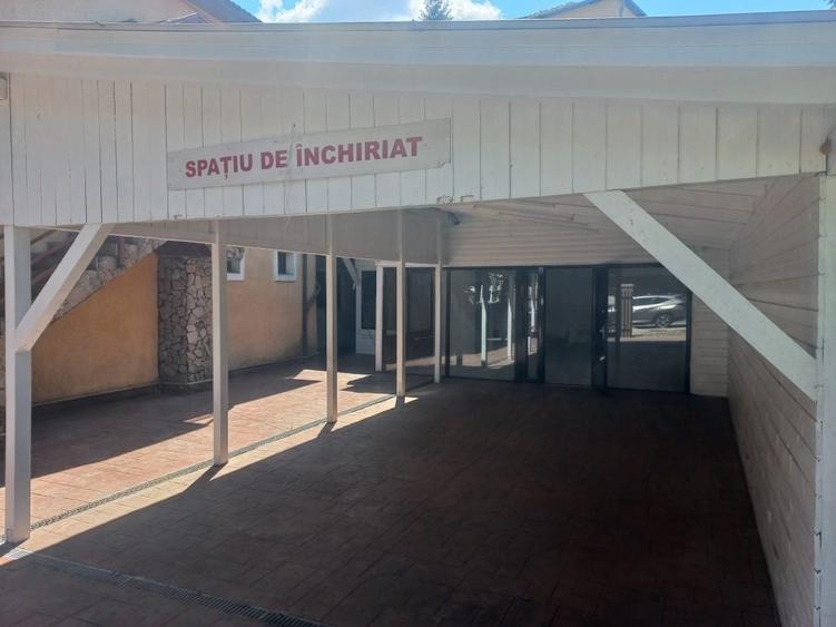 Spațiu comercial, de 100 mp, în Central