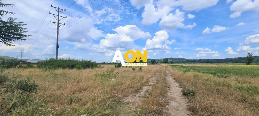 Teren Construcții intravilan de 1440 mp, în Periferie