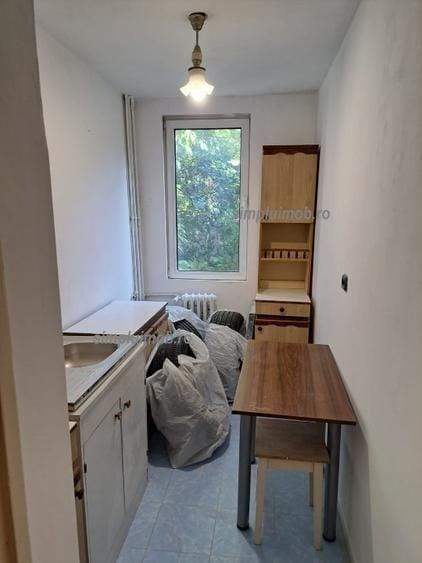 Garsonieră decomandată în Brâncoveanu