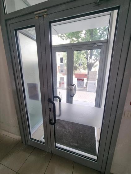 Spațiu comercial, de 120 mp, în Central