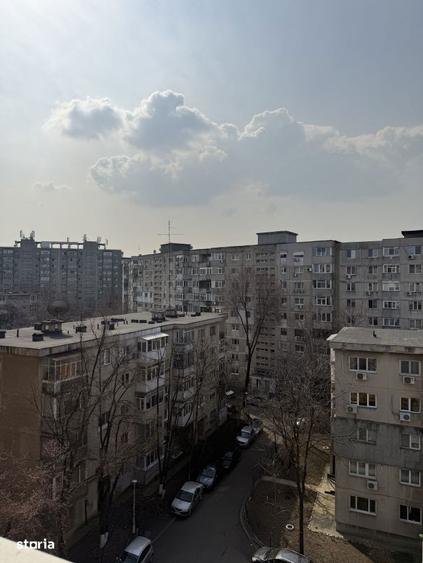 Apartament cu 4 camere semidecomandat, mobilat în Crângași