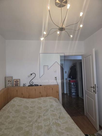 Apartament cu 2 camere decomandat în P-ța Alba Iulia