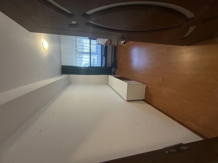Apartament cu 3 camere decomandat în Băneasa