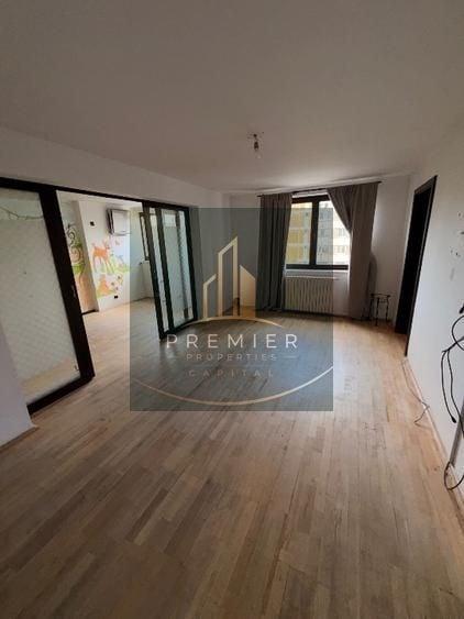 Apartament cu 4 camere decomandat, mobilat în Crângași