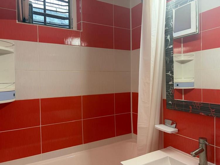 Apartament cu 2 camere semidecomandat, mobilat în Alexandru Obregia