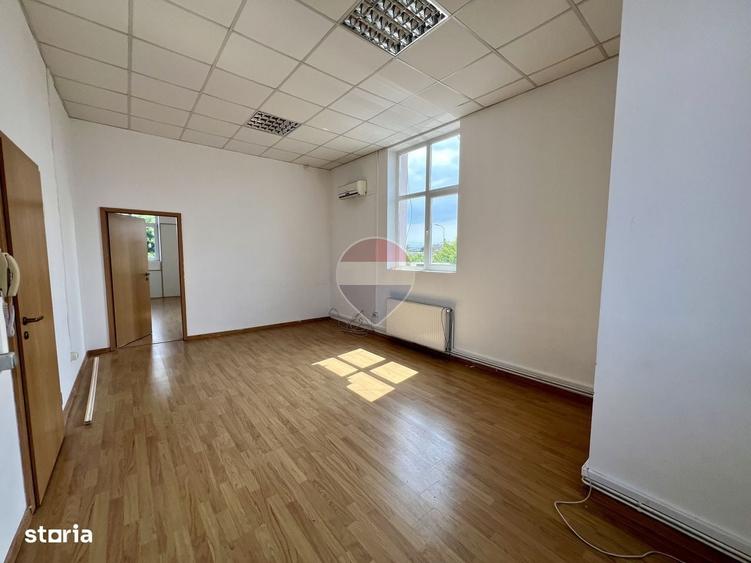 Spațiu comercial, de 77 mp, în Central