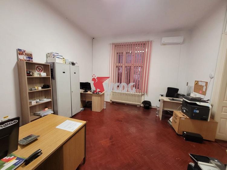 Casă individuală cu 5 camere cu Canalizare în Bălcescu