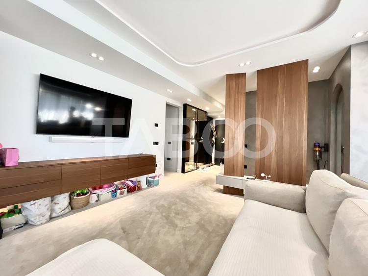 Apartament cu 3 camere semidecomandat, mobilat în Mănăștur