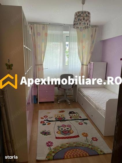 Apartament cu 3 camere decomandat, mobilat în Drumul Taberei