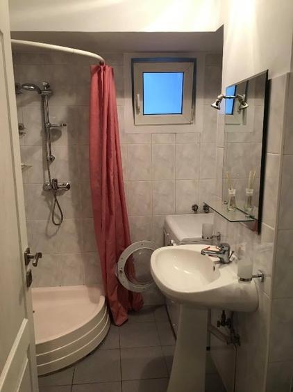Apartament cu 3 camere decomandat, mobilat în Gorjului