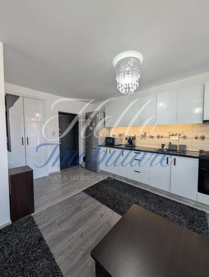 Apartament cu 3 camere semidecomandat în Florești