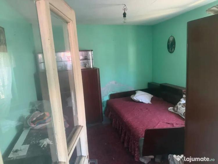 Casă cu 3 camere cu Teren 240 Mp în Brestei