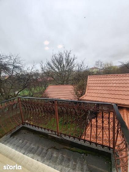 Casa spatioasa cu teren generos, aproape de centrul orasului Targu Lap - 4